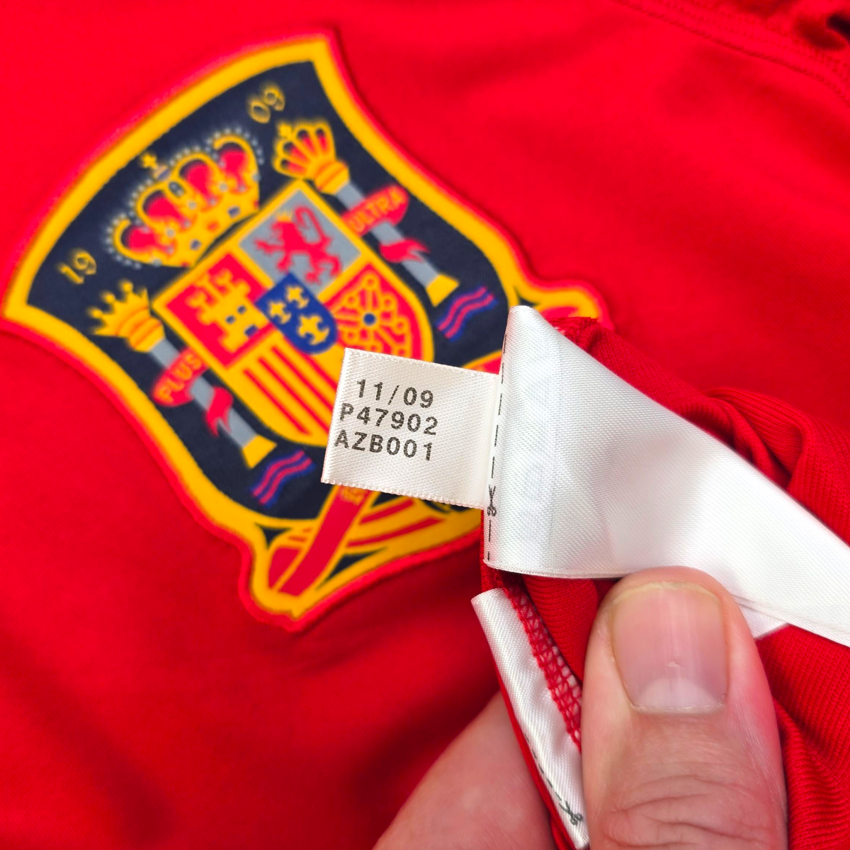 2010/11 Spain Home Football Shirt (S) Adidas #7 David Villa
