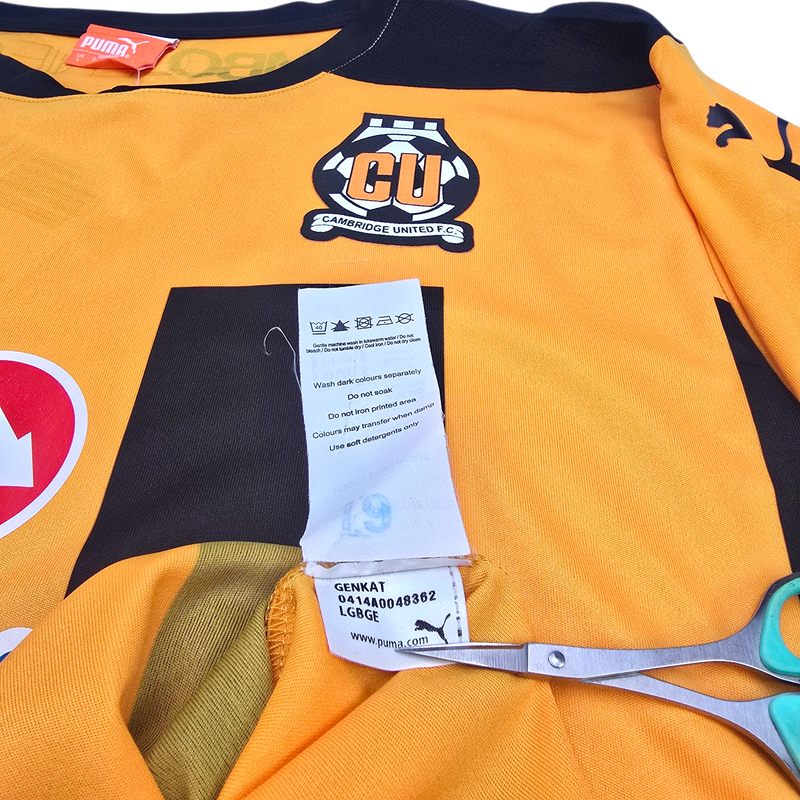 2014/15 Cambridge United Home Football Shirt (L) Puma #25 Mendez-Laing (Match Worn)