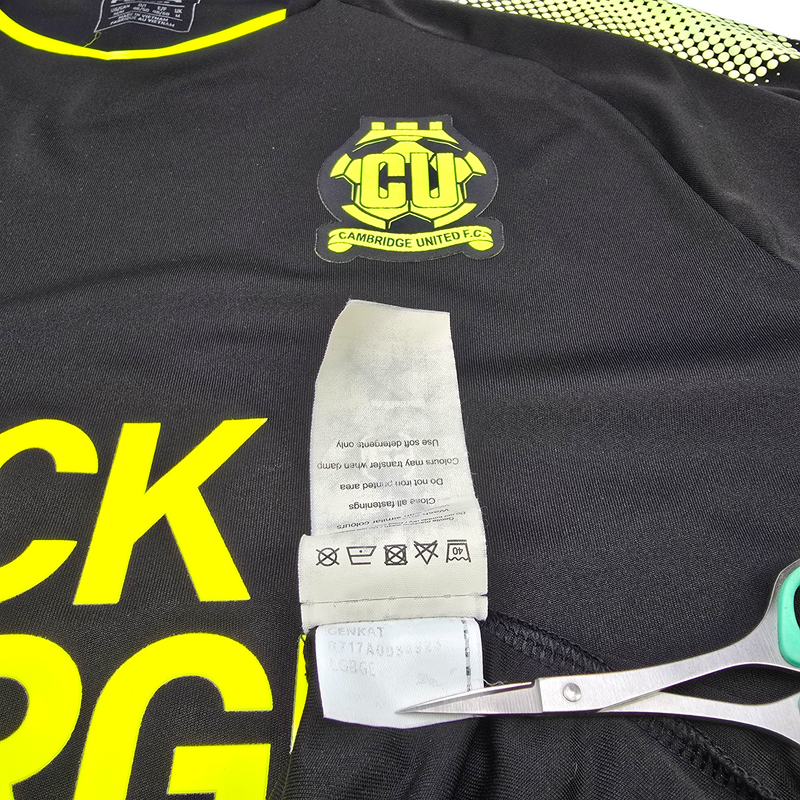 2017/18 Cambridge United Away Football Shirt (M) Puma #3 Carroll (Match Worn/Signed)