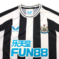 2022/23 Newcastle United Home Football Shirt (M) Castore #14 Isak