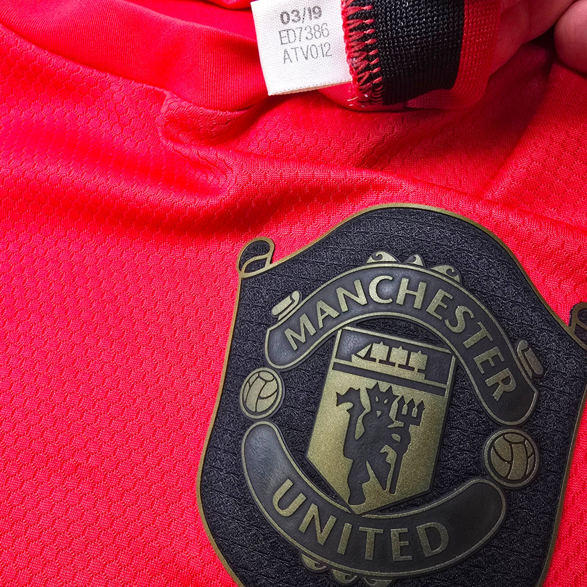 2019/20 Manchester United Home Football Shirt (S) Adidas #18 B.Fernandes