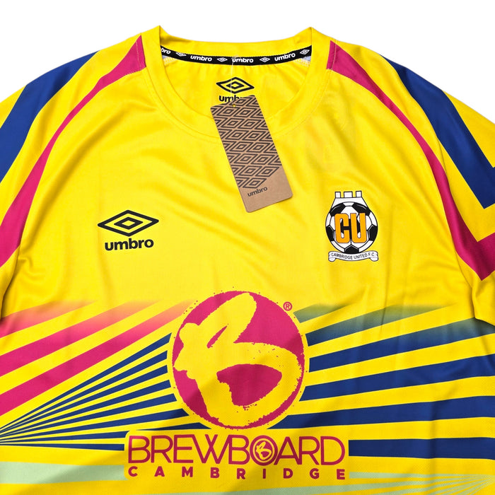 2023/24 Cambridge United Goal Keeper Football Shirt (M) Umbro (BNWTs)