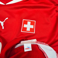 2010/12 Switzerland Home Football Shirt (2XL) Puma #7 Barnetta (Signed)