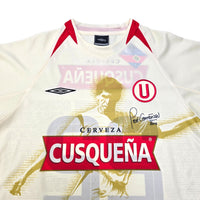 2005 Universitario de Deportes Home Football Shirt (L) Umbro #22