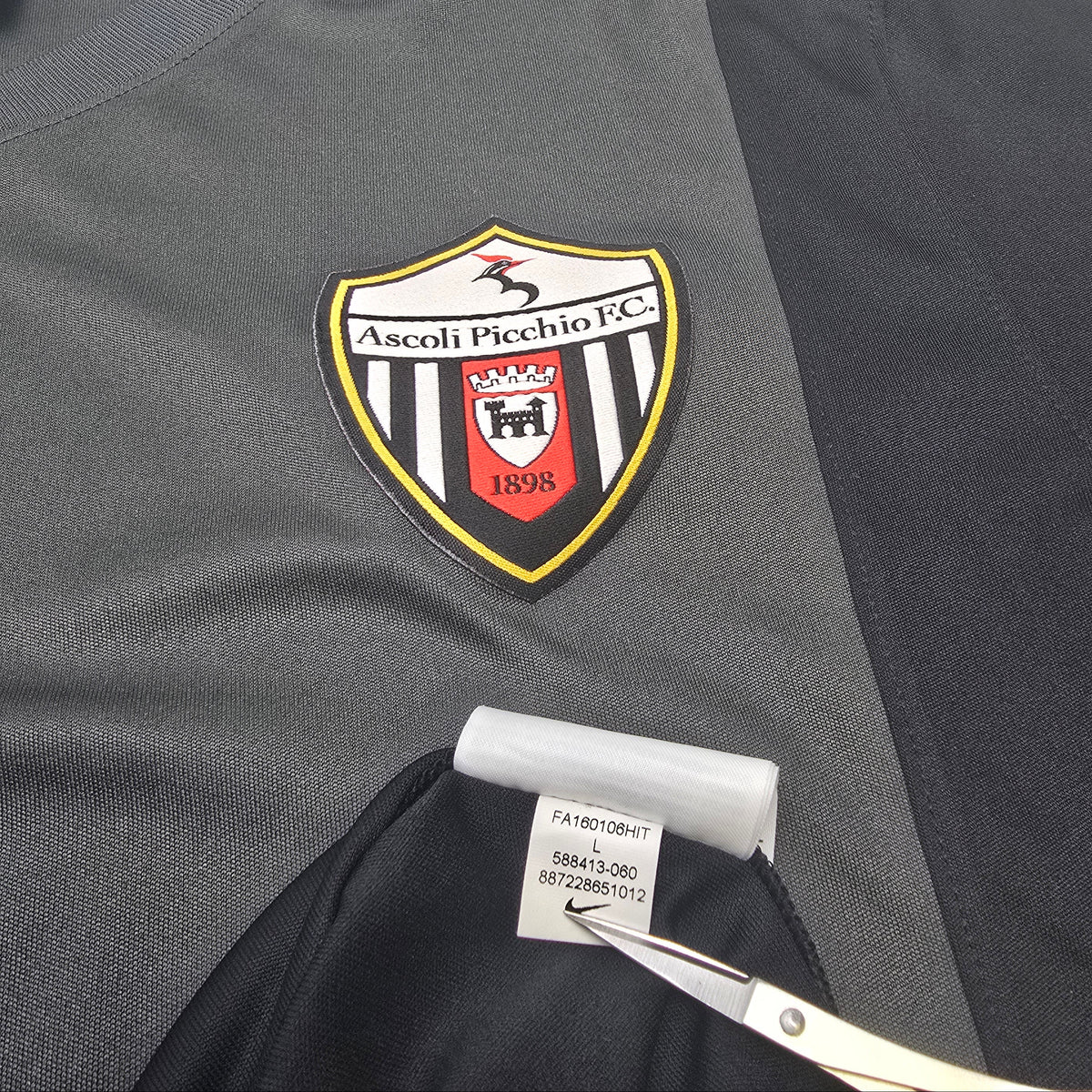2017/18 Ascoli Third Football Shirt (L) Nike