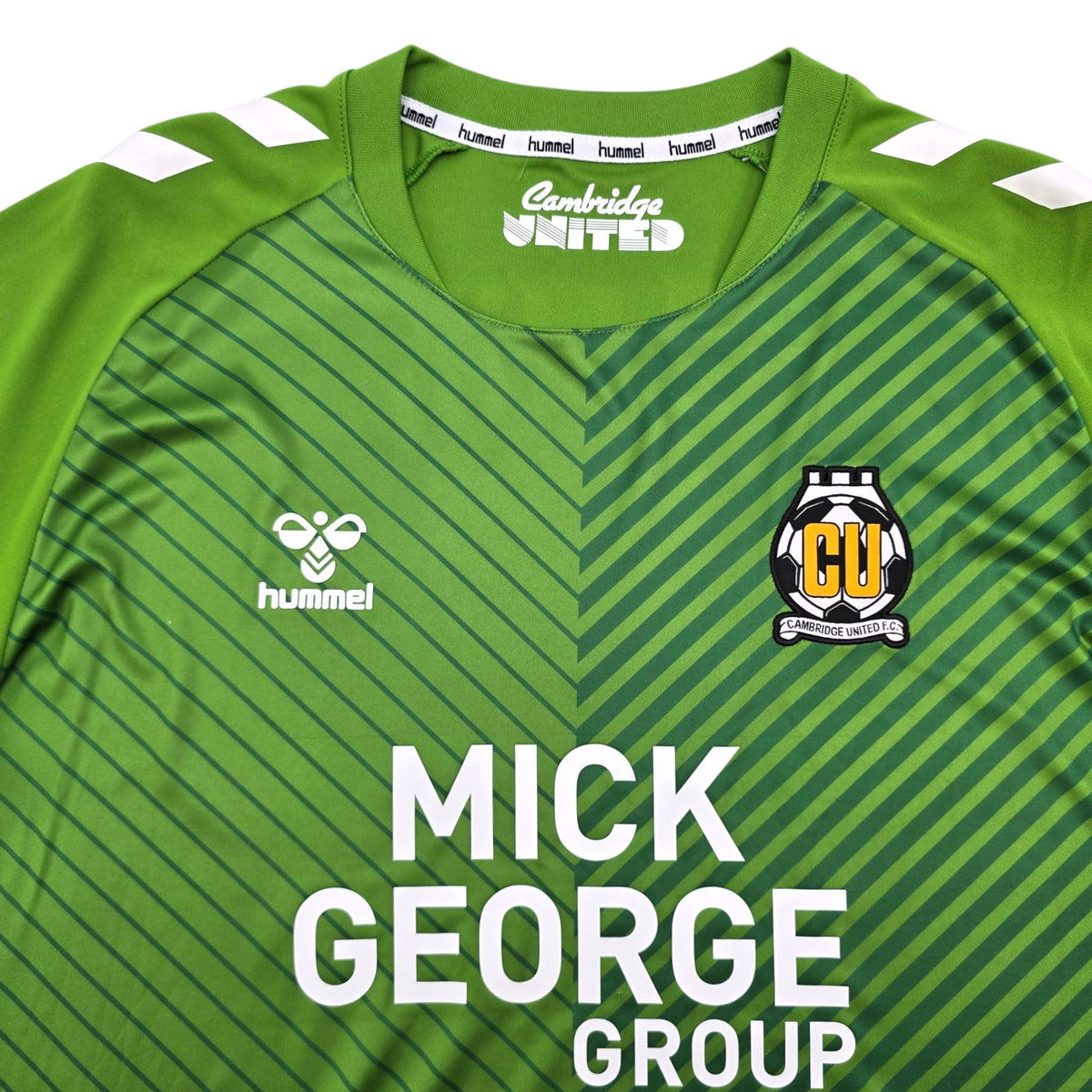 2022/23 Cambridge United Goal Keeper Football Shirt (L) Hummel #1 Mitov