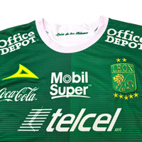 2017/18 Club Leon Home Football Shirt (L) Pirma #20 Donovan