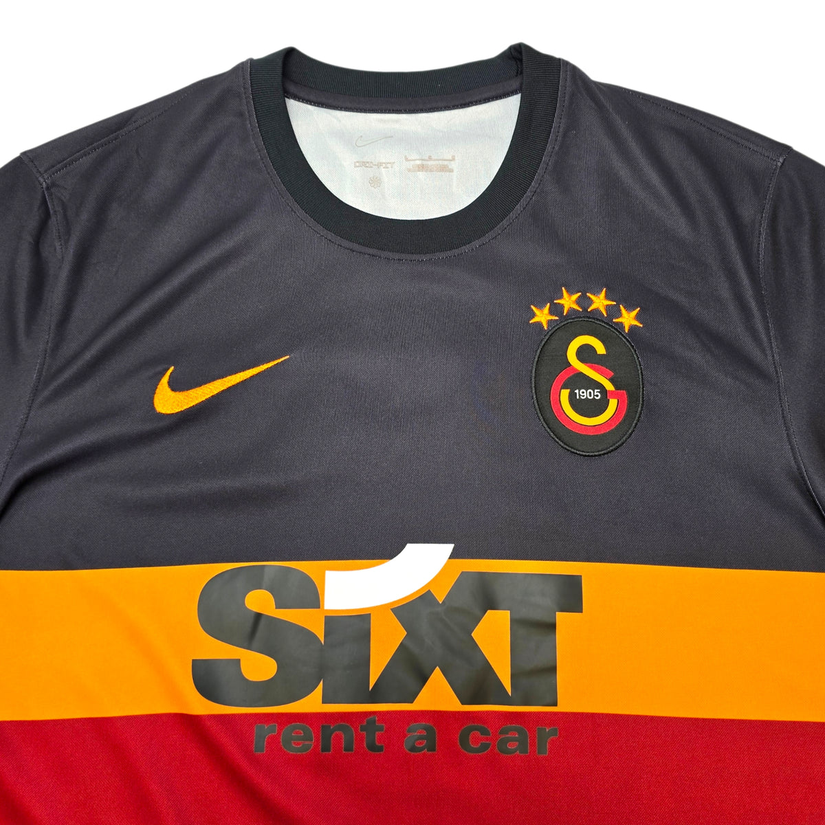 2021/22 Galatasaray Away Football Shirt (L) Nike #9 Falcao