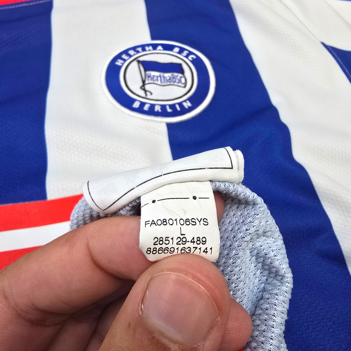 2008/09 Hertha Berlin Home Football Shirt (L) Nike #27 Chermiti