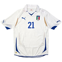 2010/12 Italy Away Football Shirt (L) Puma #21 Pirlo
