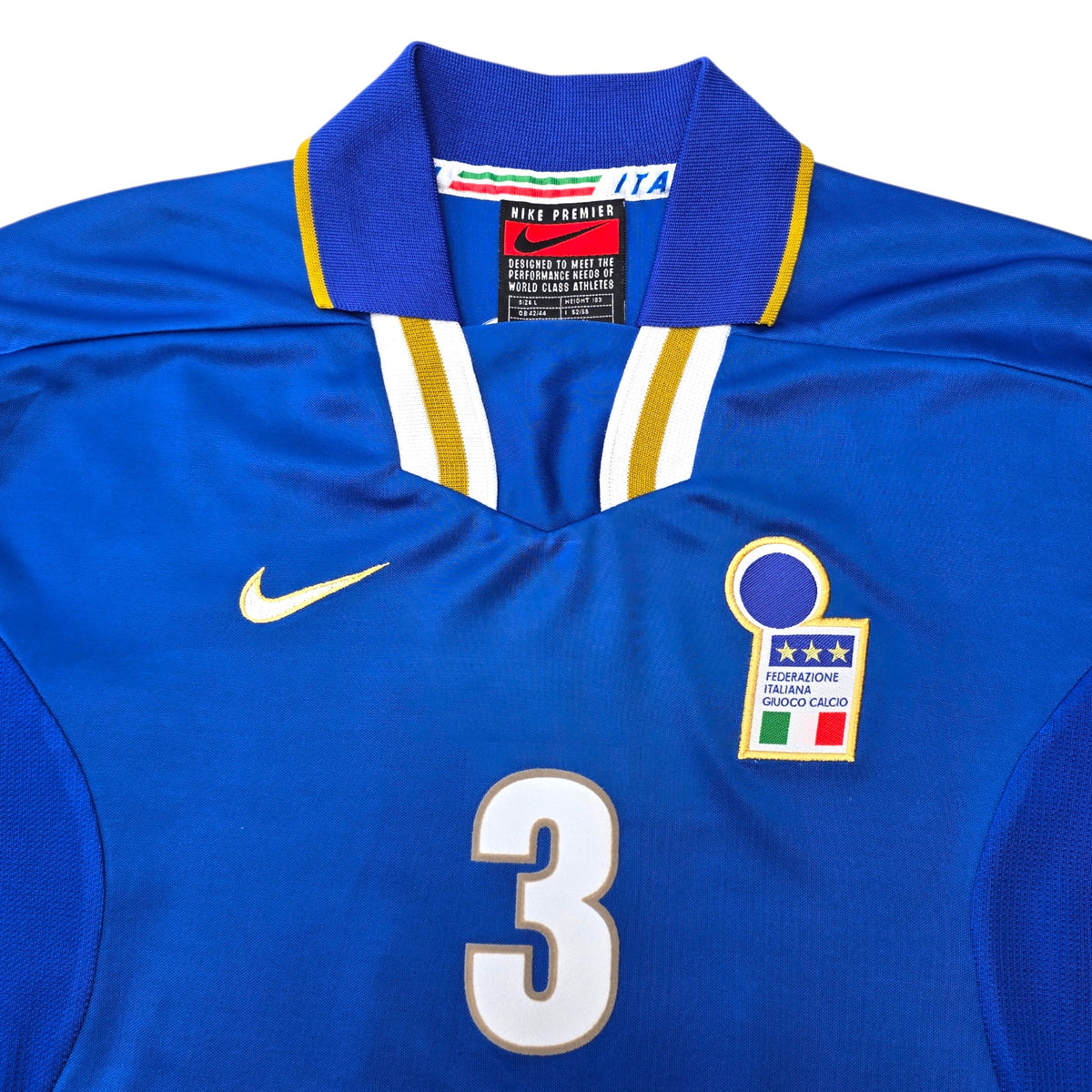 1996/97 Italy Home Football Shirt (L) Nike #3 Maldini
