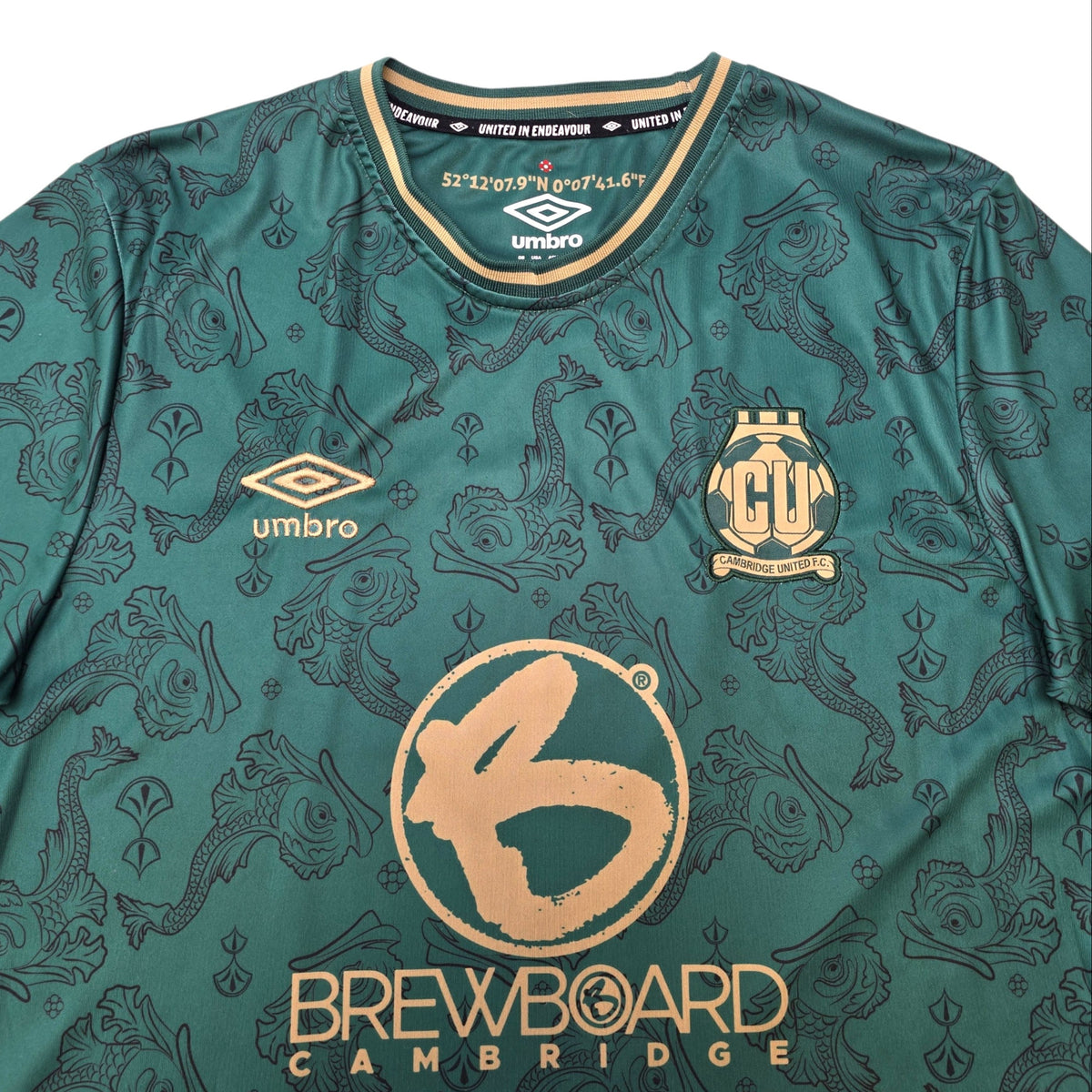2024/25 Cambridge United Third Football Shirt (M) Umbro #7 Brophy