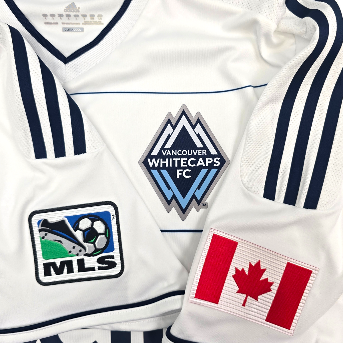 2011/12 Vancouver Whitecaps Home Football Shirt (L) Adidas