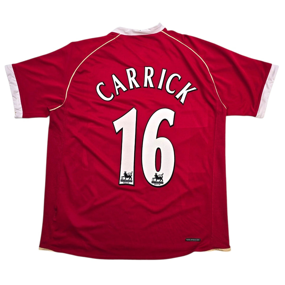 2006/07 Manchester United Home Football Shirt (L) Nike #16 Carrick