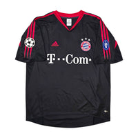 2004/05 Bayern Munich European Football Shirt (L) Adidas #3 Lucio