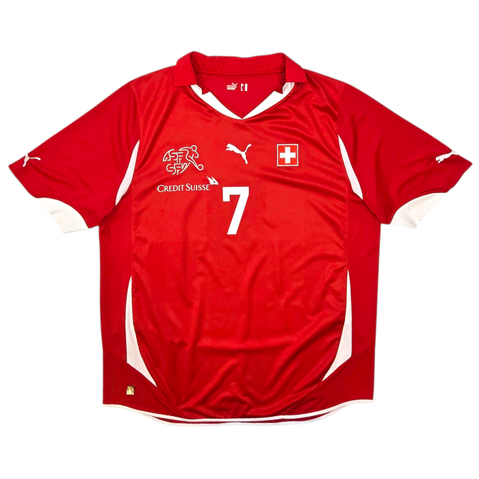 2010/12 Switzerland Home Football Shirt (2XL) Puma #7 Barnetta (Signed)