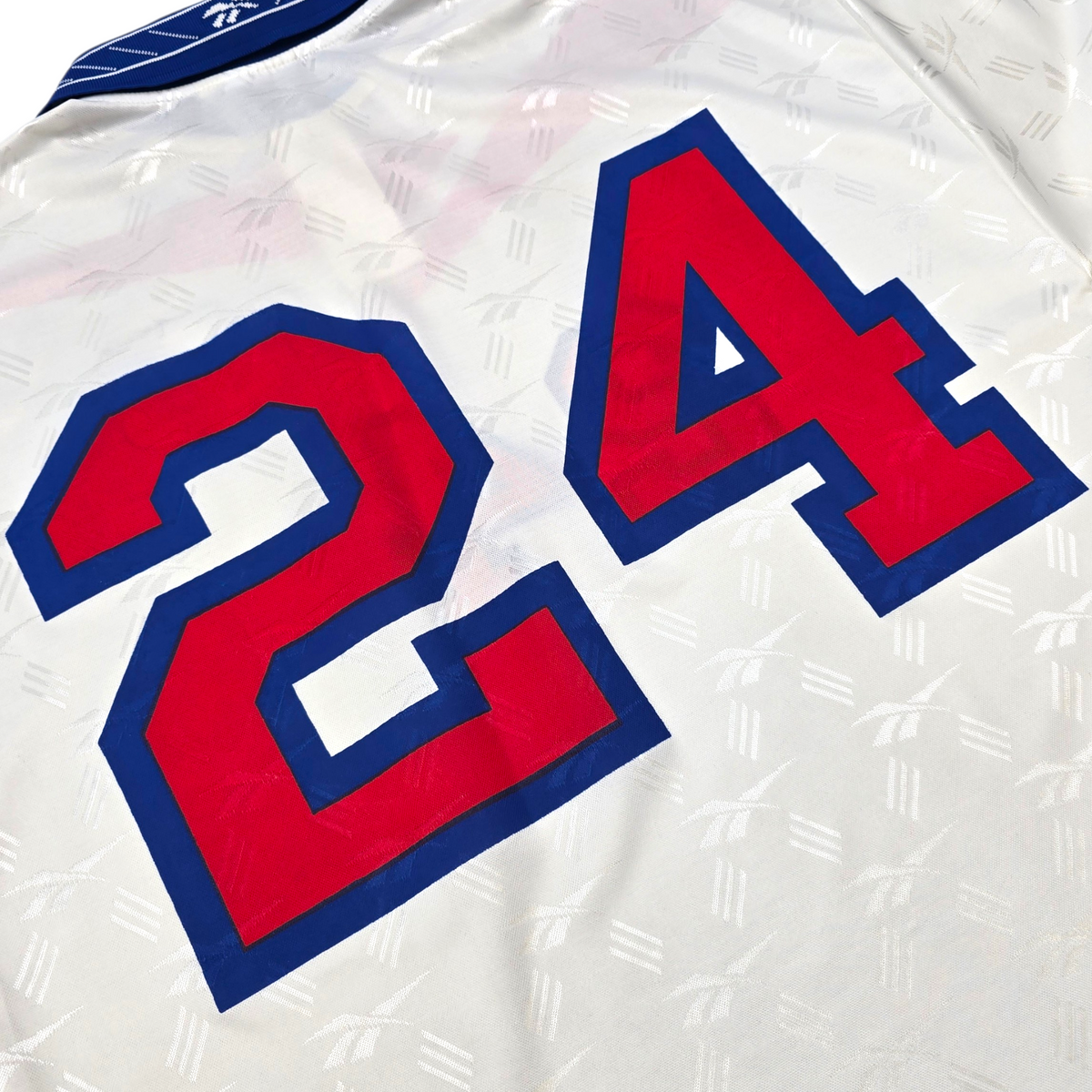 1997/98 Chile Away Football Shirt (L) Reebok #24 | Player Version