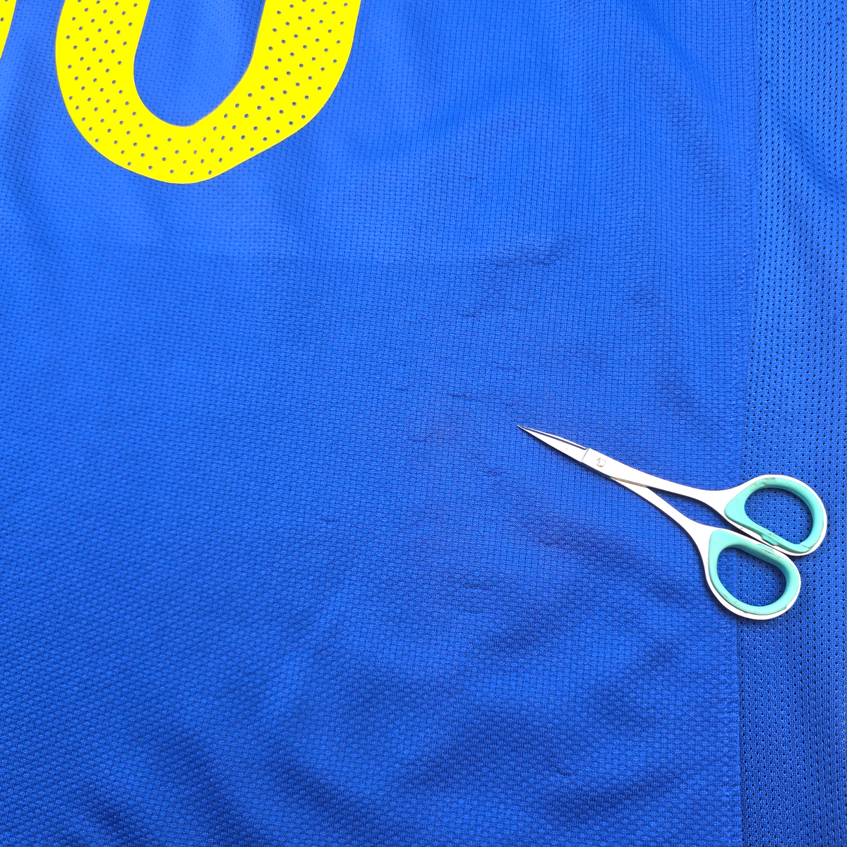 2010/11 Brazil Away Football Shirt (L) Nike #10 Kaka
