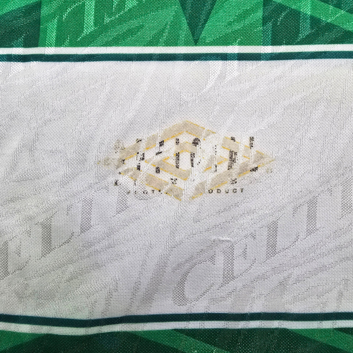 1993/95 Celtic Home Football Shirt (L) Umbro