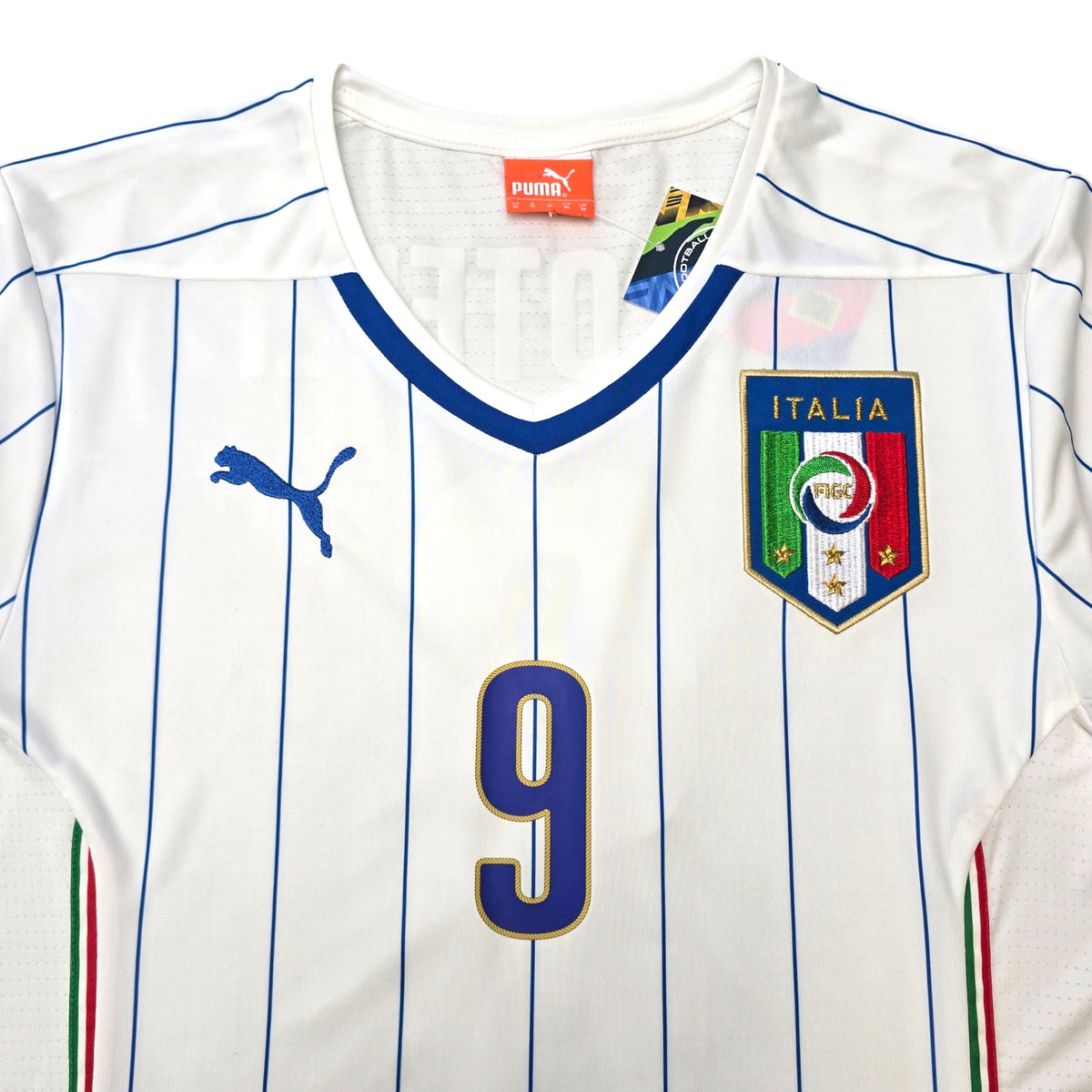 2014/15 Italy Away Football Shirt (M) Puma #9 Balotelli