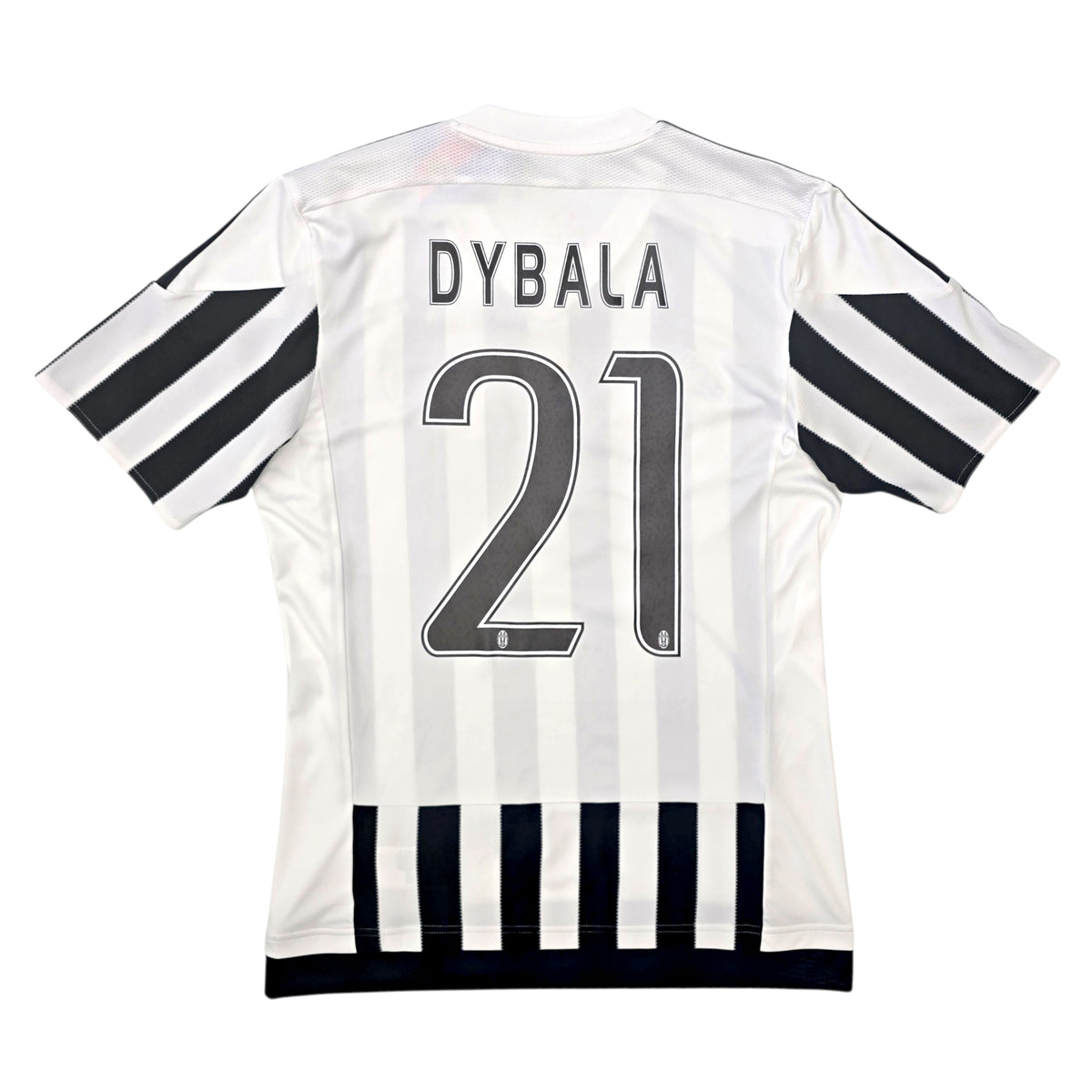 2015/16 Juventus Home Football Shirt (S) Adidas #21 Dybala