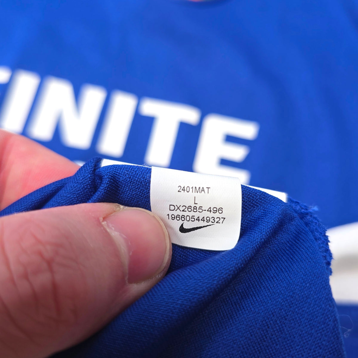 2023/24 Chelsea Home Football Shirt (L) Nike #8 Enzo
