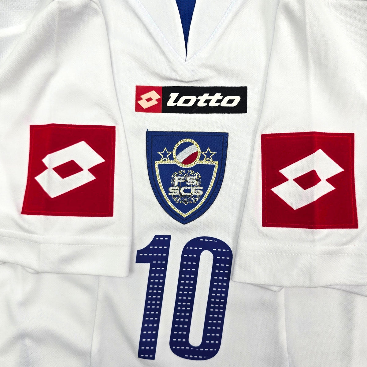 2006/08 Serbia & Montenegro Away Football Shirt (L) Lotto #10 Stankovic