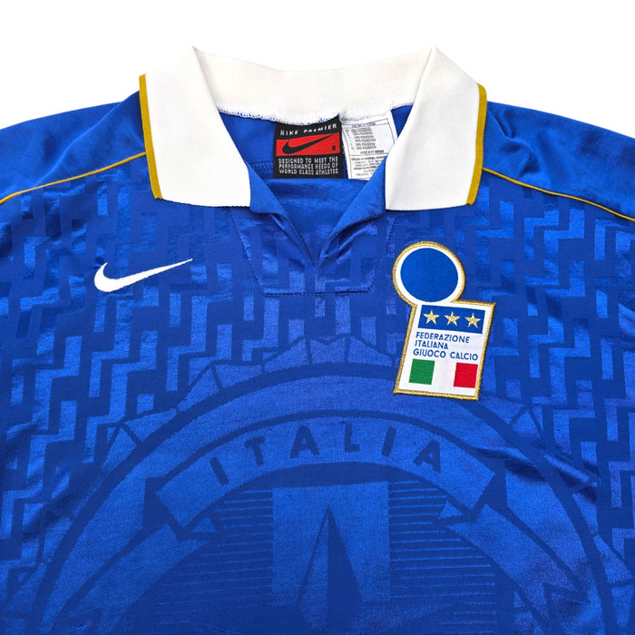 1994/96 Italy Home Football Shirt (S) Nike
