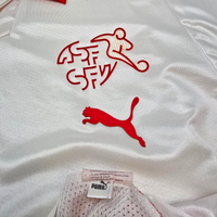 2008/10 Switzerland Away Football Shirt (L) Puma