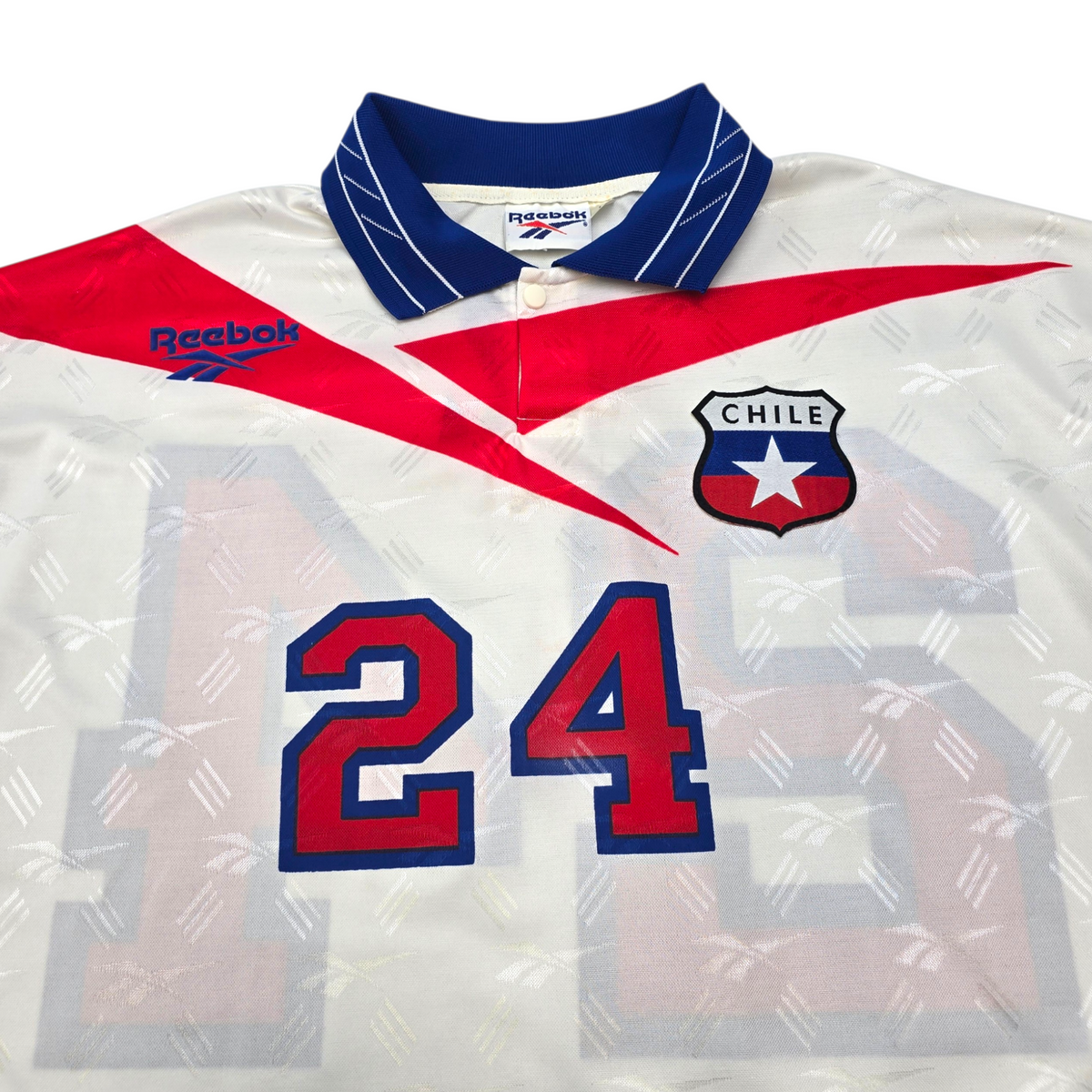 1997/98 Chile Away Football Shirt (L) Reebok #24 | Player Version