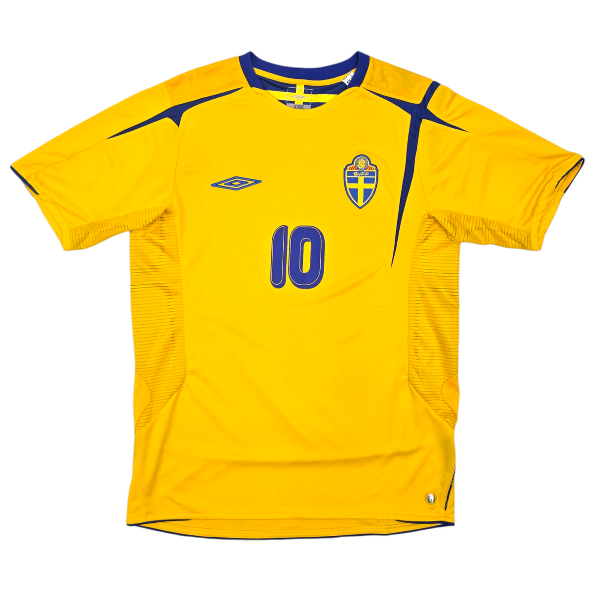 2005/06 Sweden Home Football Shirt (M) Umbro #10 Ibrahimovic