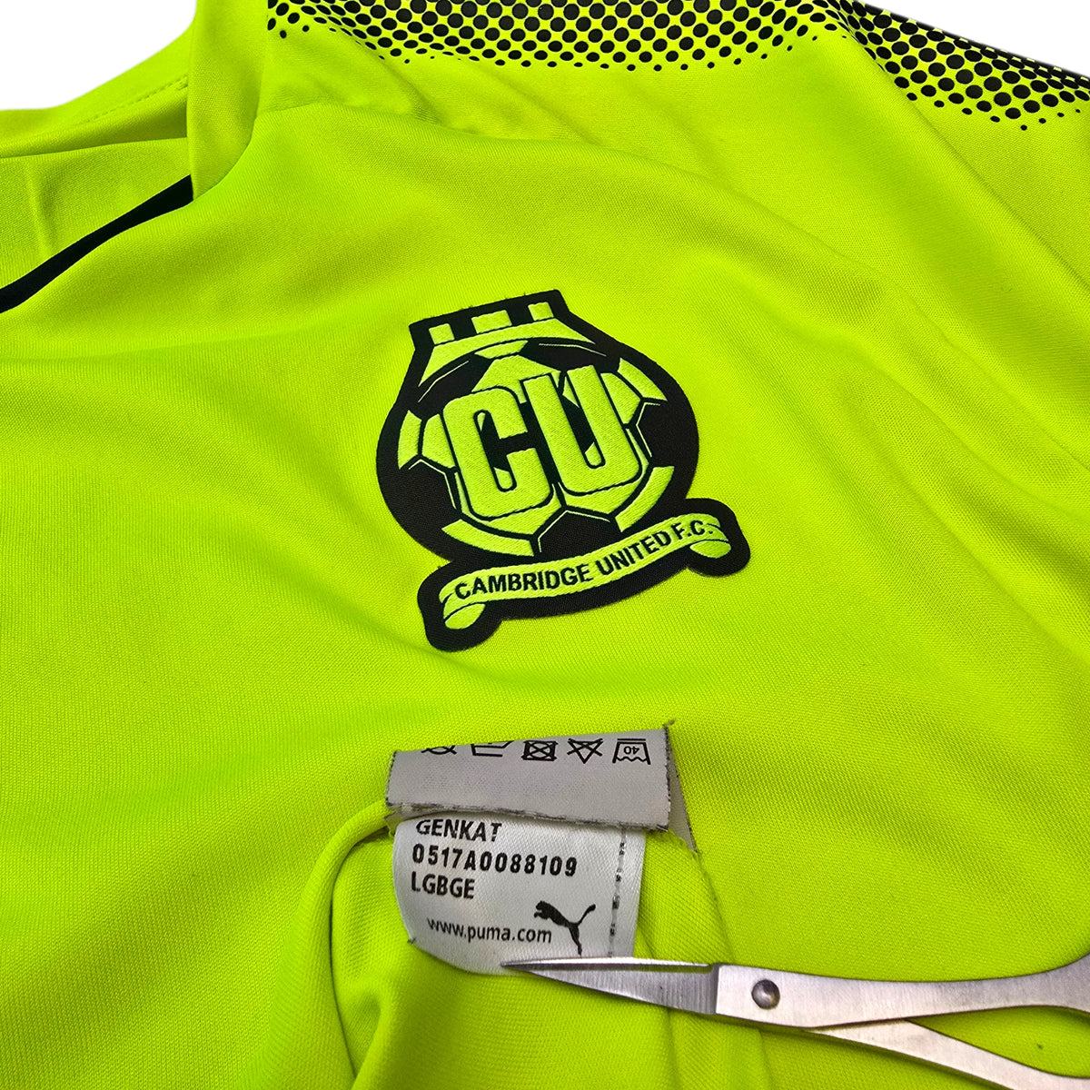 2017/18 Cambridge United Third Football Shirt (L) Puma #23 Corr
