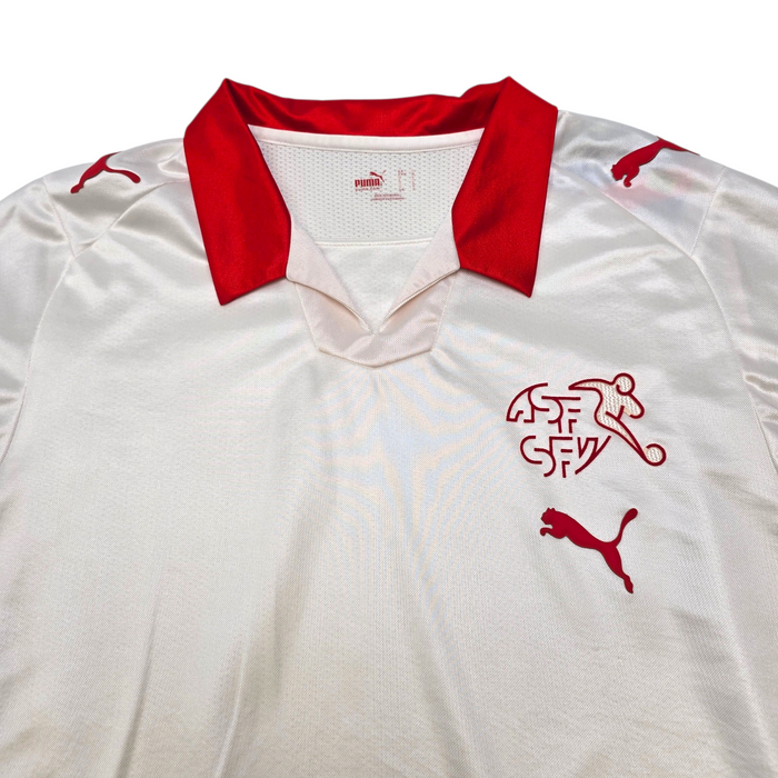 2008/10 Switzerland Away Football Shirt (L) Puma