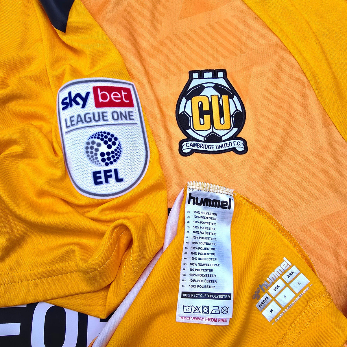 2022/23 Cambridge United Home Football Shirt (M) Hummel