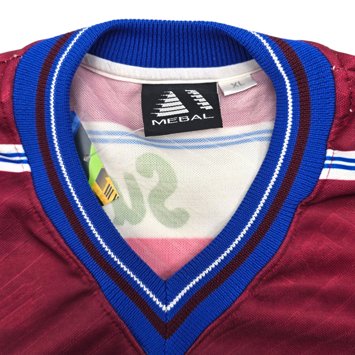 2001/02 Godoy Cruz Away Football Shirt (XL) Mebal