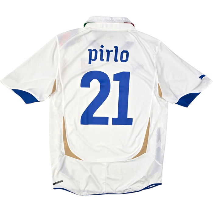 2010/12 Italy Away Football Shirt (L) Puma #21 Pirlo