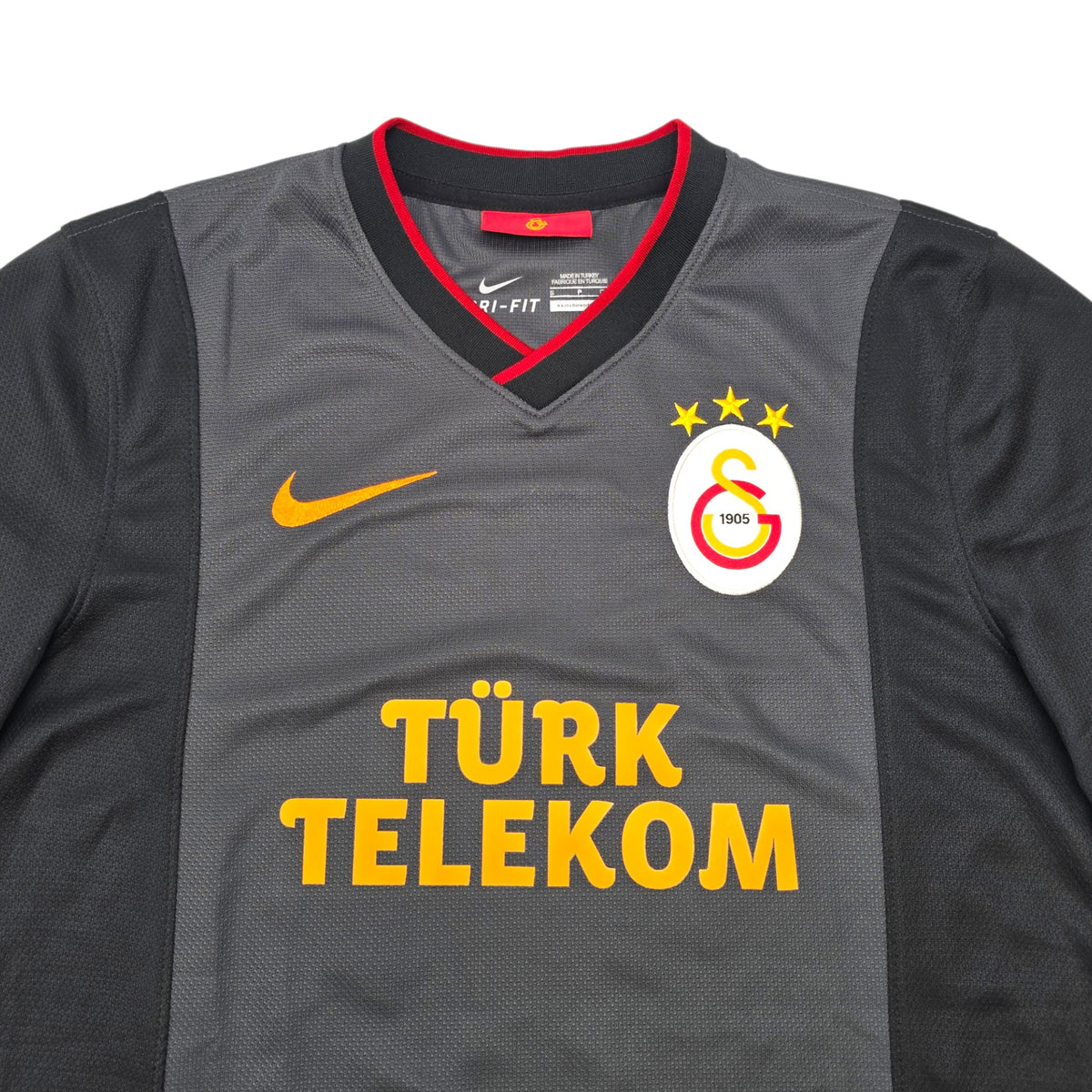2013/14 Galatasaray Away Football Shirt (S) Nike #11 Drogba